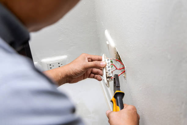 Best 24-Hour Electrician  in Pontiac, IL